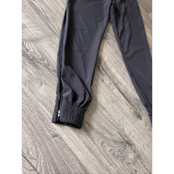 Fabletics Pull On Joggers Pants Womens  M  Black Ankle Zipper Gym Pockets - Picture 2 of 7